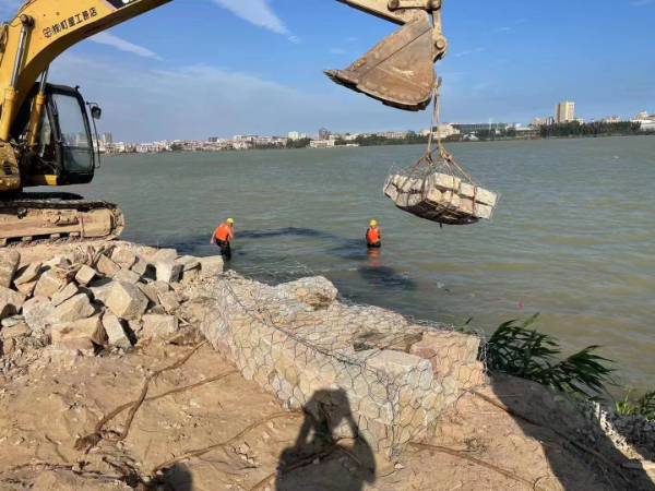 12河道拋石節(jié)流鋪底.jpg 12河道拋石節(jié)流鋪底.jpg